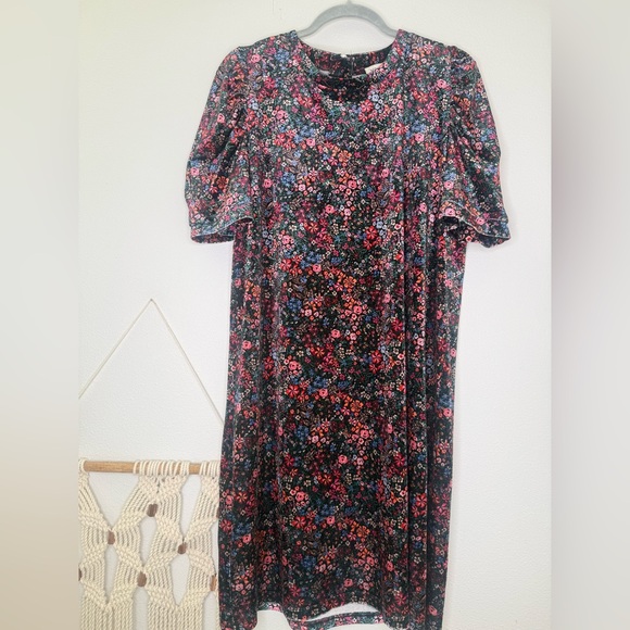 Molly Bracken mini floral print velvet dress with short balloon sleeves velour - Picture 3 of 6